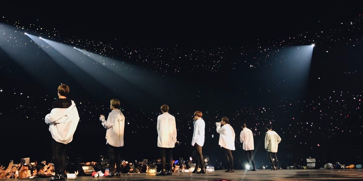 BTS' WINGS Tour in Manila unites . from all over the world to